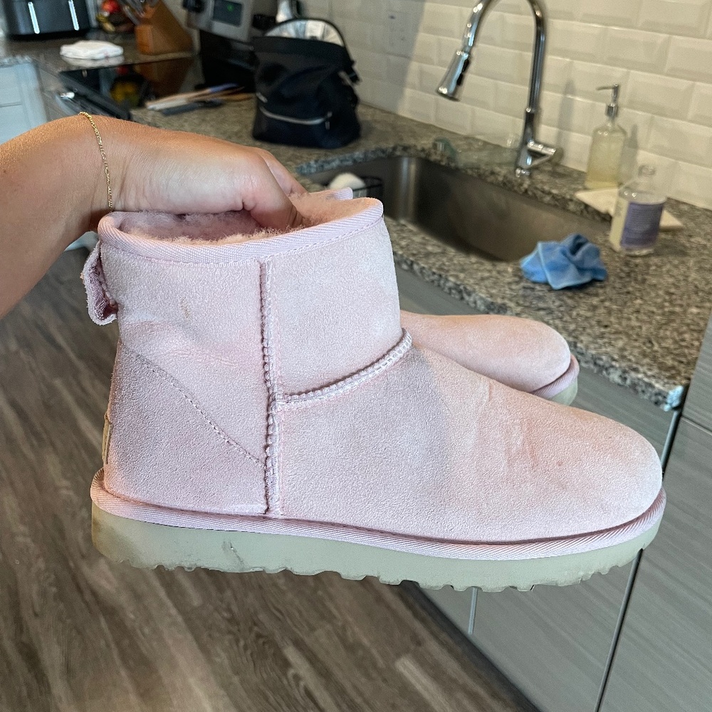 Pink Uggs
